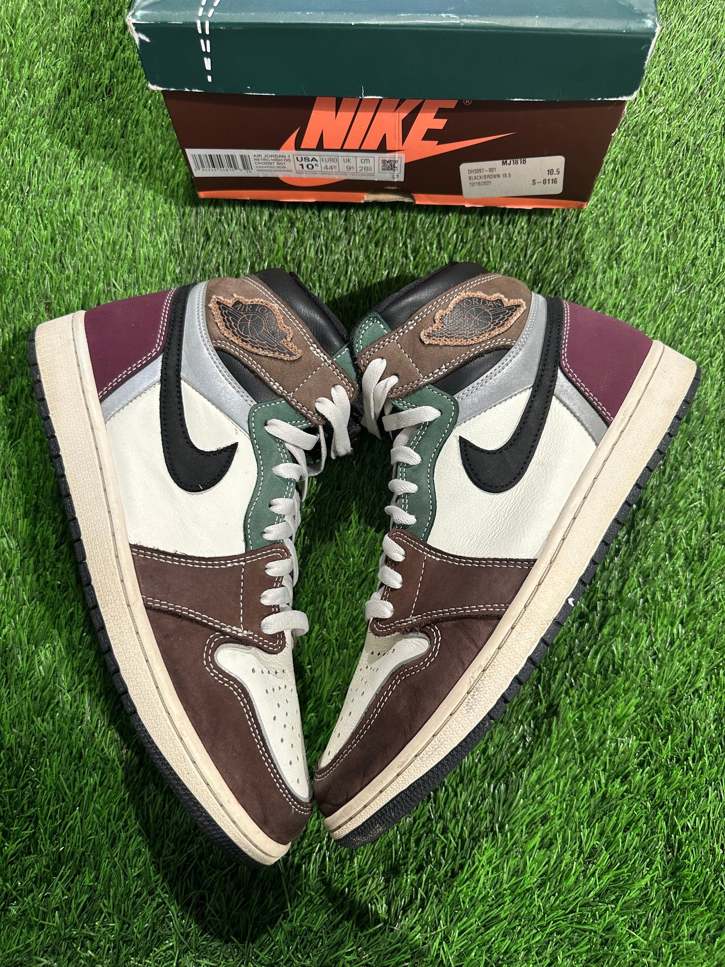 Jordan 1 Retro High OG Hand Crafted SIZE 10.5M/12W