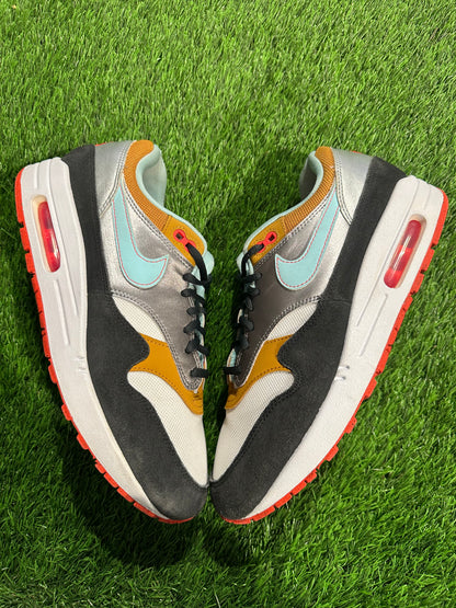 Air Max 1 Graffiti Logo SIZE 9.5M/11W