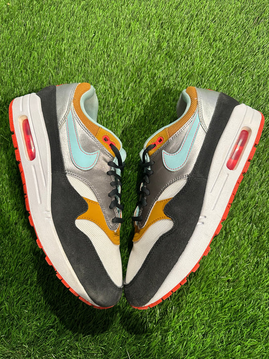Air Max 1 Graffiti Logo SIZE 9.5M/11W