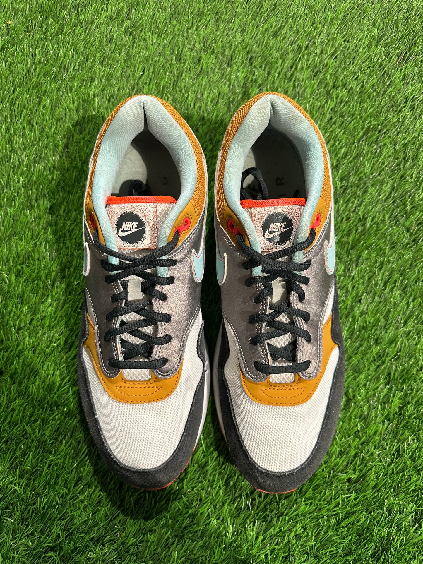 Air Max 1 Graffiti Logo SIZE 9.5M/11W