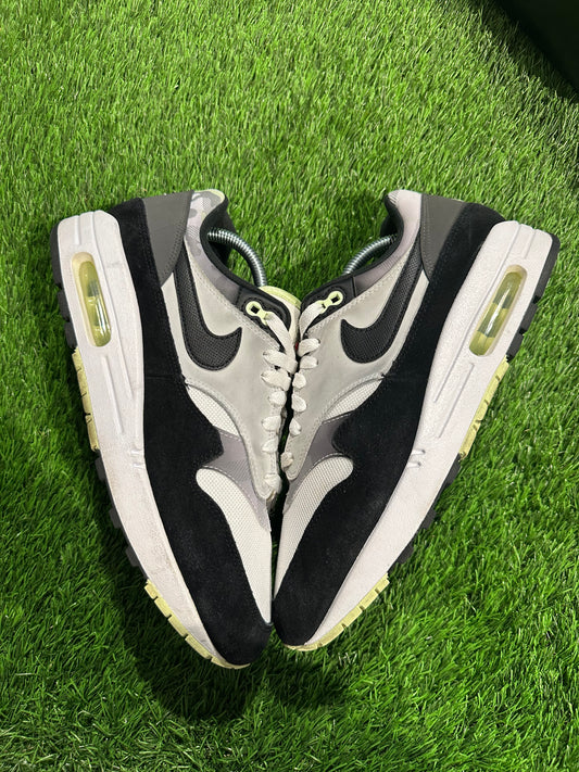 Air Max 1 Remix SIZE 9.5M/11W
