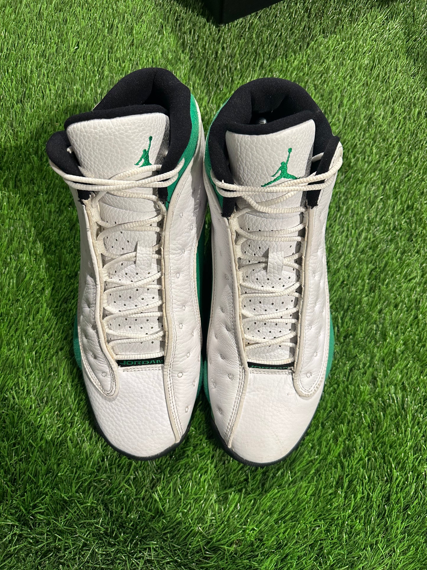 Jordan 13 Retro White Lucky Green SIZE 9.5M/11W