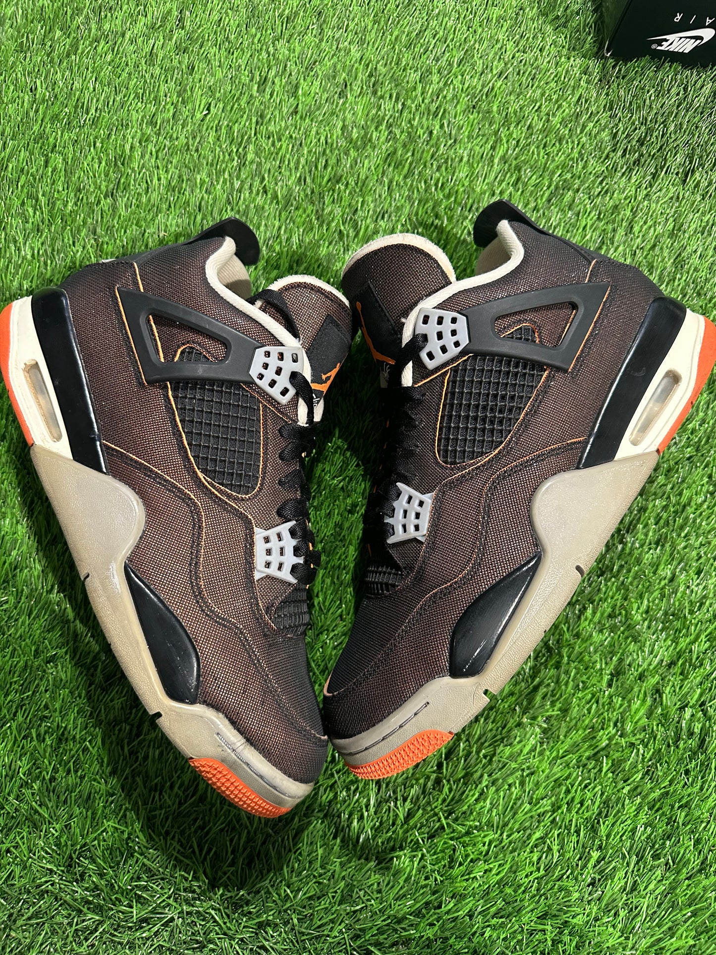 Jordan 4 Retro Starfish (Women's)