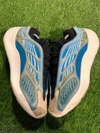 adidas Yeezy 700 V3 Arzareth SIZE 9.5M/11W