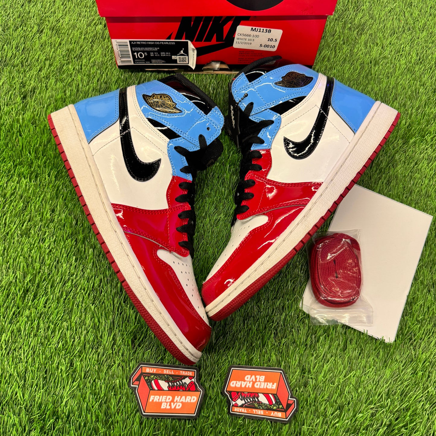 Jordan 1 Retro High Fearless UNC Chicago SIZE 10.5M/12W