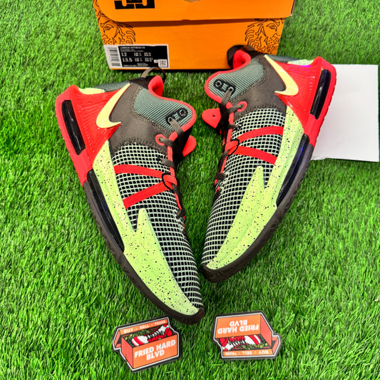 LeBron Witness 8 Bright Crimson Alligator SIZE 12M/13.5W