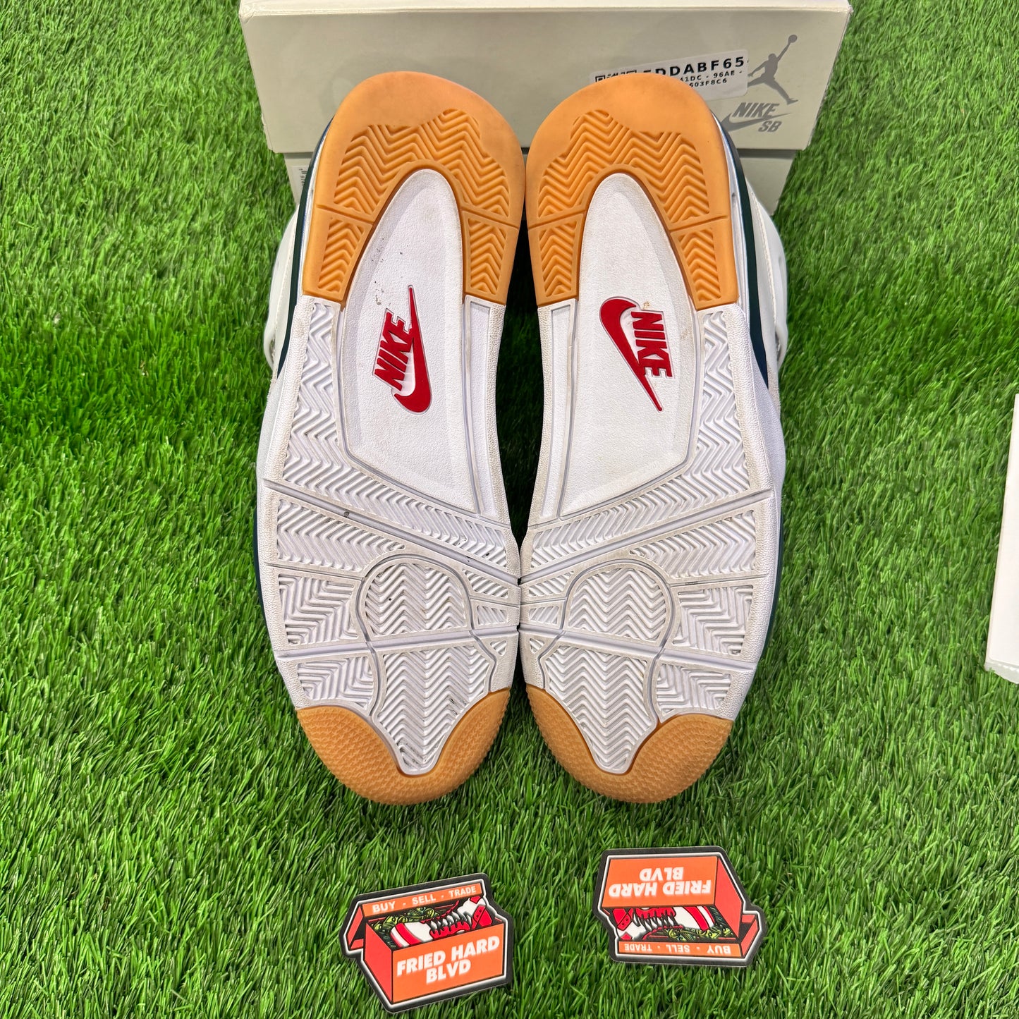 Jordan 4 Retro SB Navy SIZE 12M/13.5W