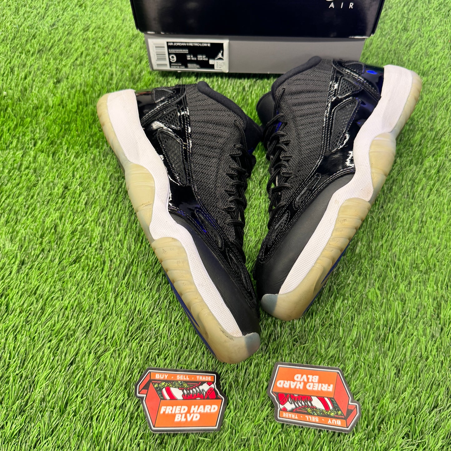 Jordan 11 Retro Low IE Space Jam SIZE 9M/10.5W