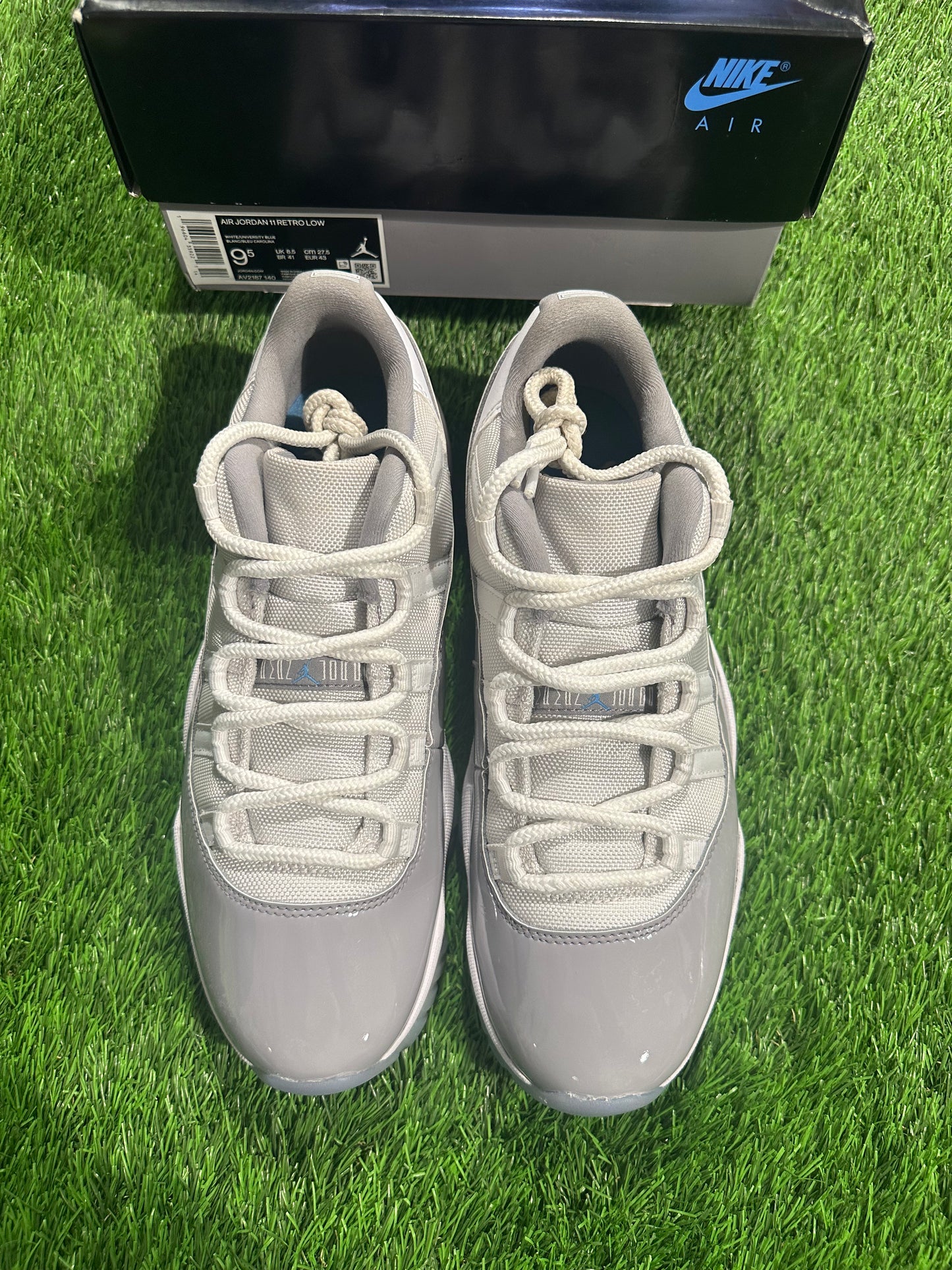 Jordan 11 Retro Low Cement Grey