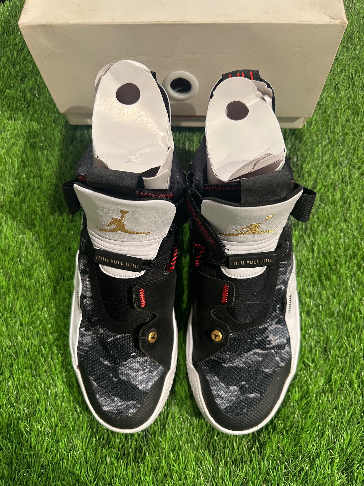 Jordan XXXIII Camo SIZE 8.5M/10W