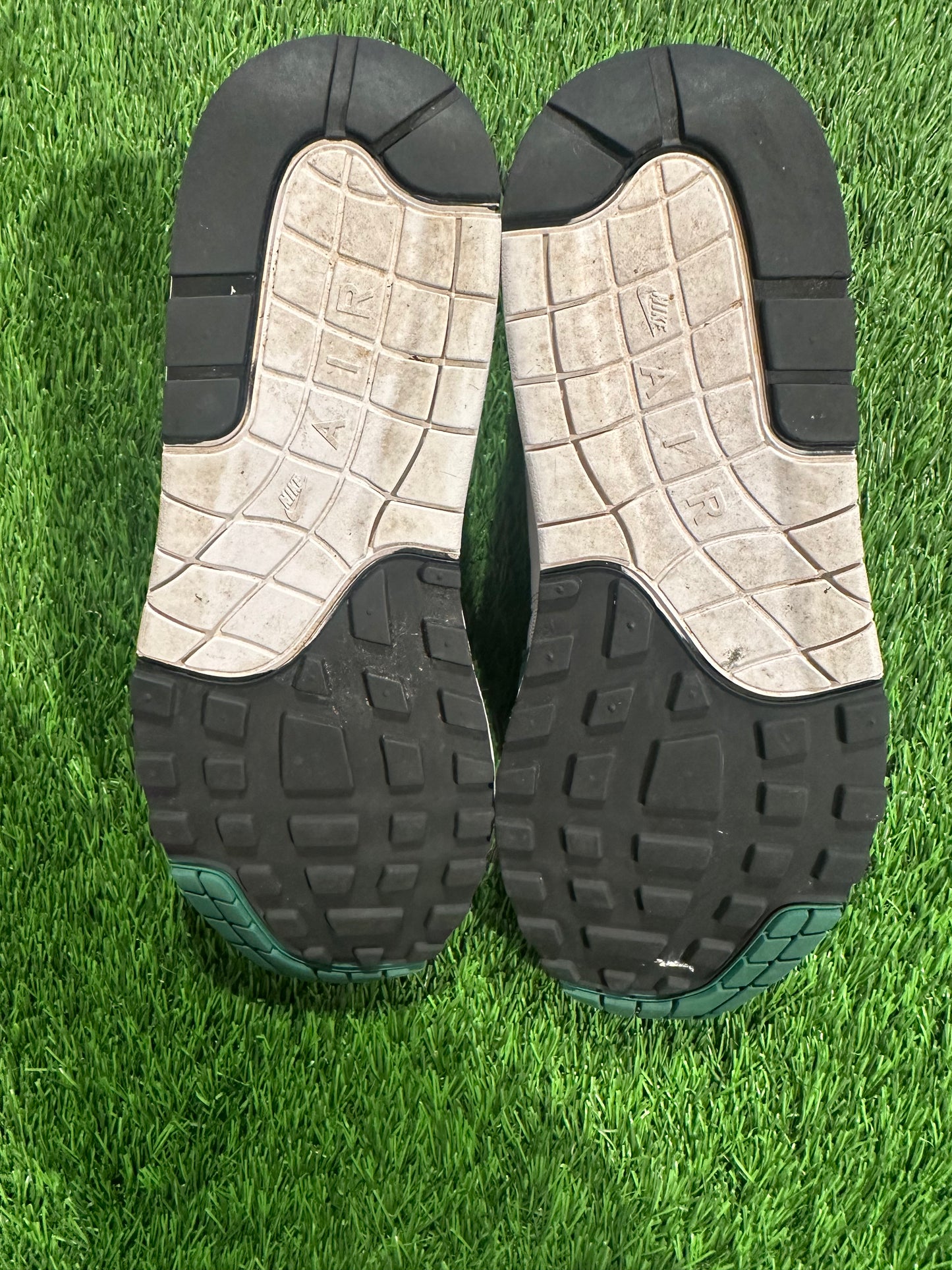 Air Max 1 Anniversary Green SIZE 9.5M/11W