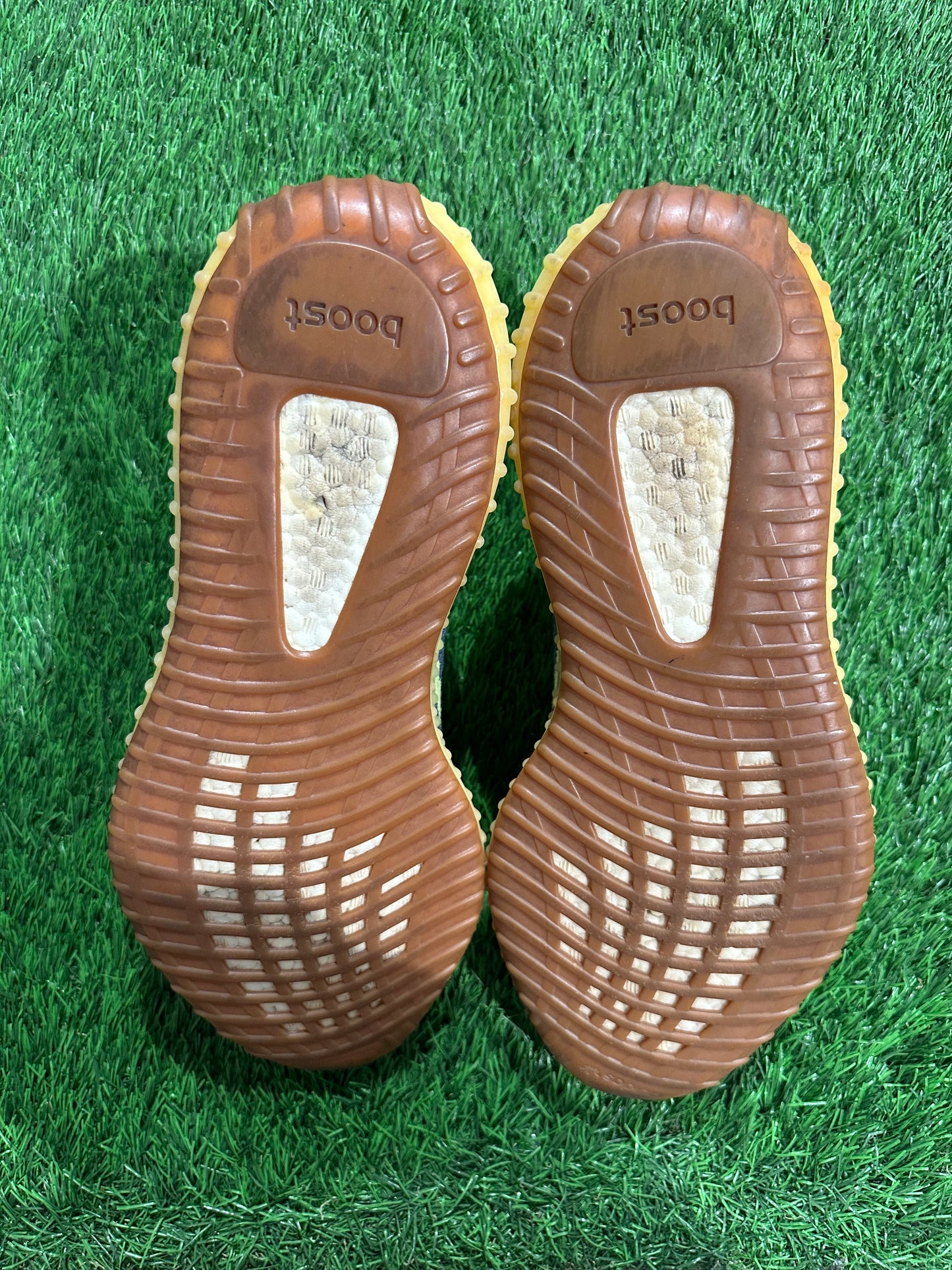 adidas Yeezy Boost 350 V2 Semi Frozen Yellow
