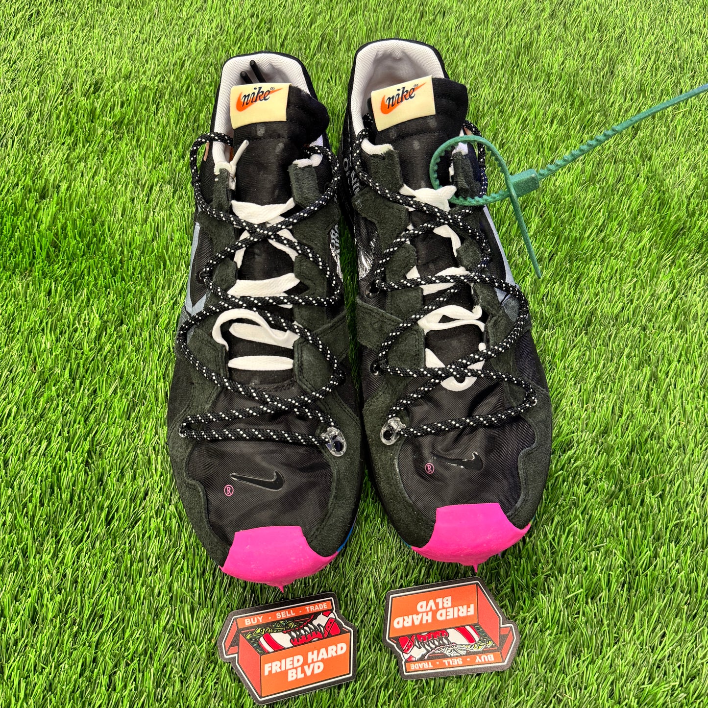 Vapor Street Off-White Black Laser Fuchsia (Women's) SIZE 12.5M/14W