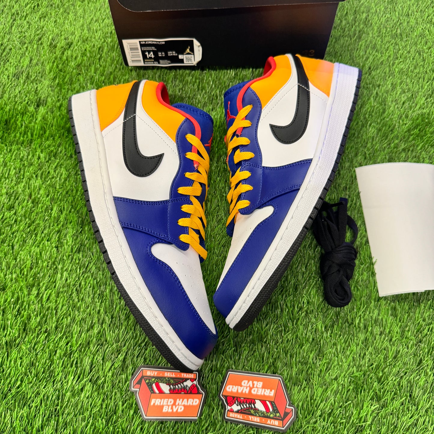 Jordan 1 Low Royal Yellow SIZE 14M/15.5W