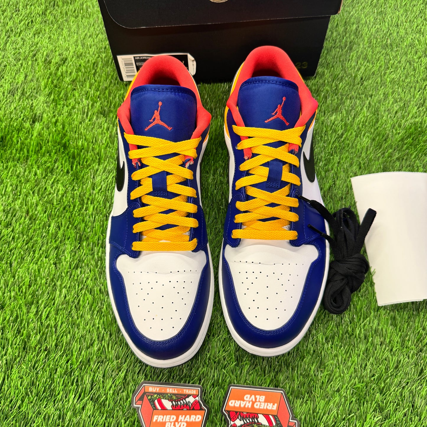 Jordan 1 Low Royal Yellow SIZE 14M/15.5W