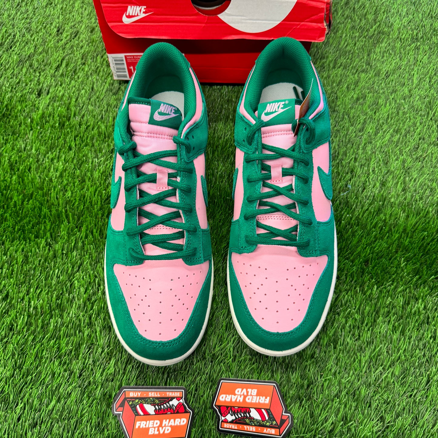 Dunk Low Retro SE Medium Soft Pink Malachite SIZE 11.5M/13W