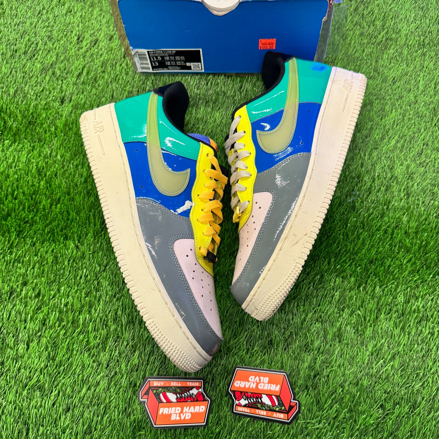 Air Force 1 Low SP Undefeated Multi-Patent Community SIZE 11.5M/13W