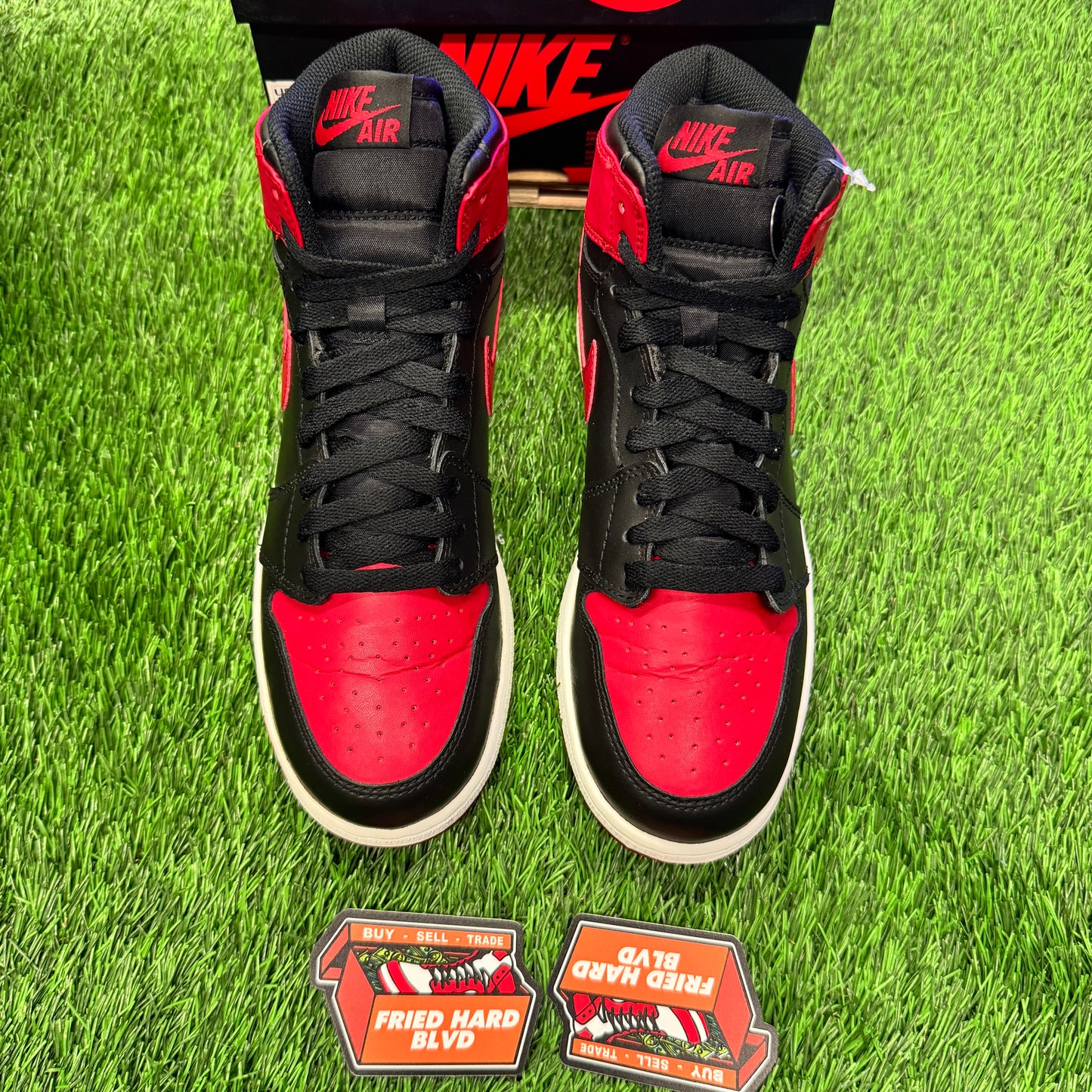 Jordan 1 Retro Bred (2013) (GS) SIZE 6Y/7.5W