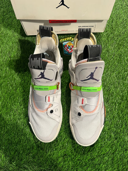 Jordan XXXIII Vast Grey