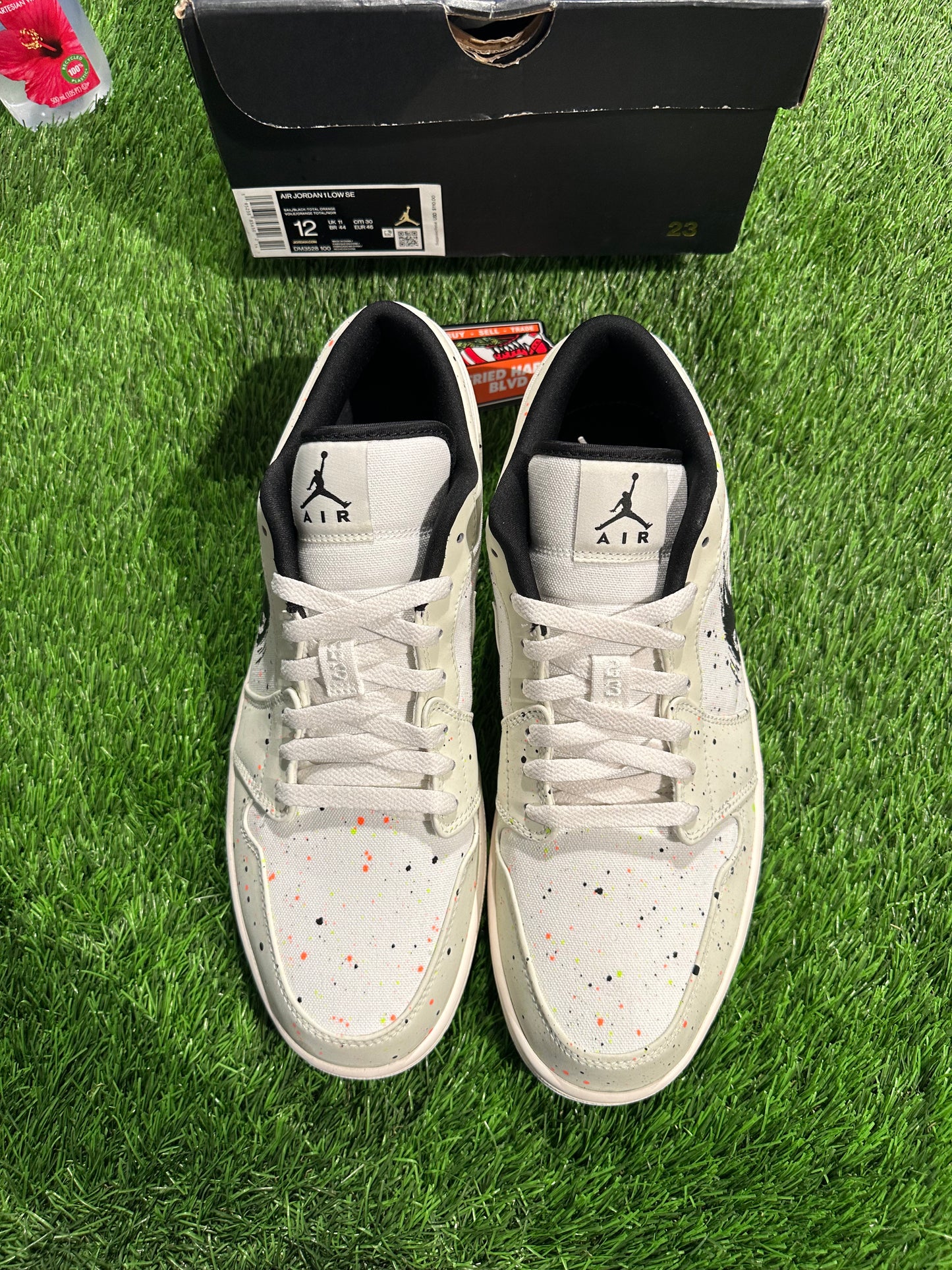 Jordan 1 Low Brushstroke