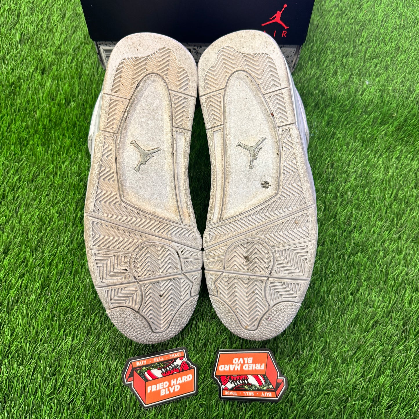 Jordan 4 Retro Pure Money (2017) SIZE 10M/11.5W