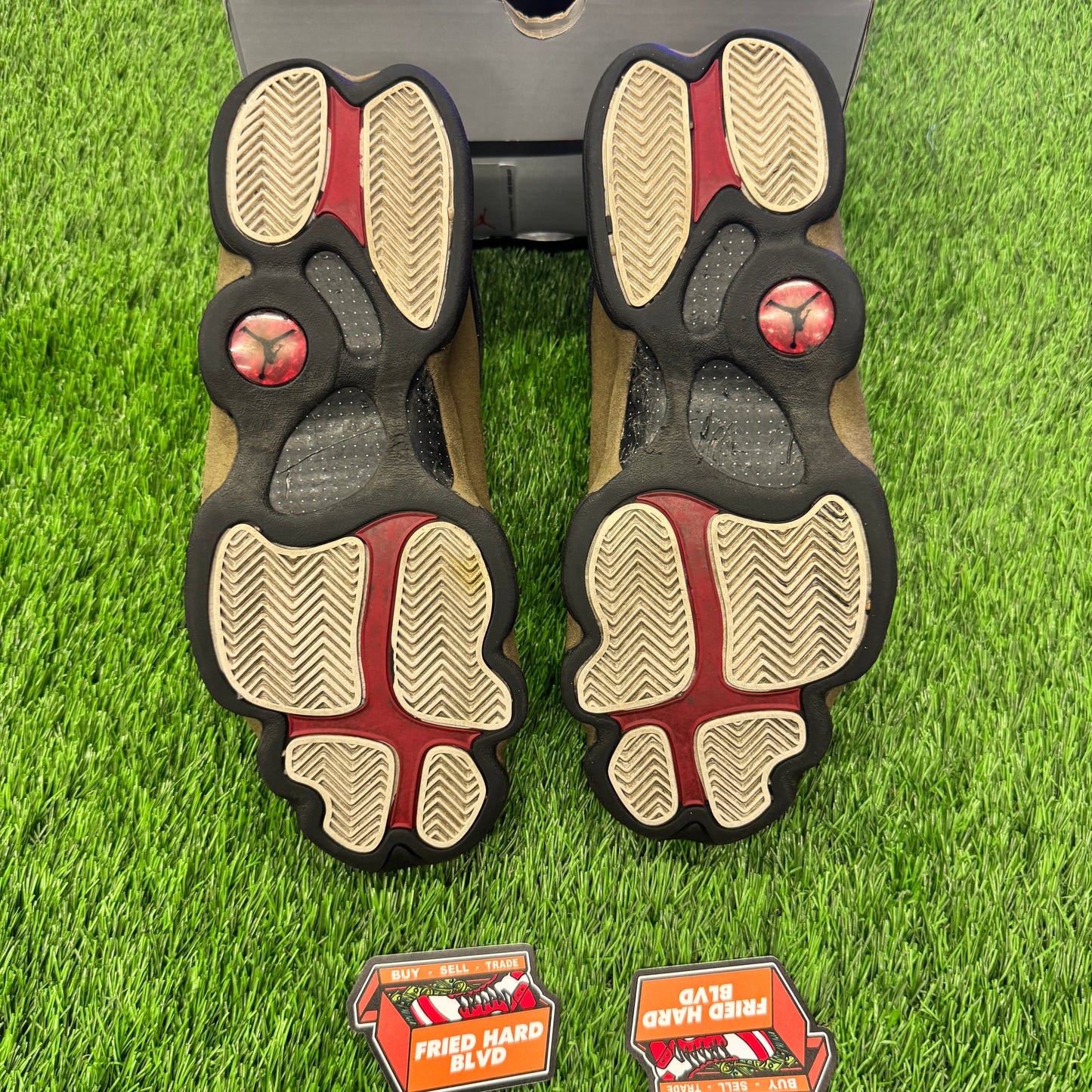 Jordan 13 Retro Olive SIZE 10M/11.5W