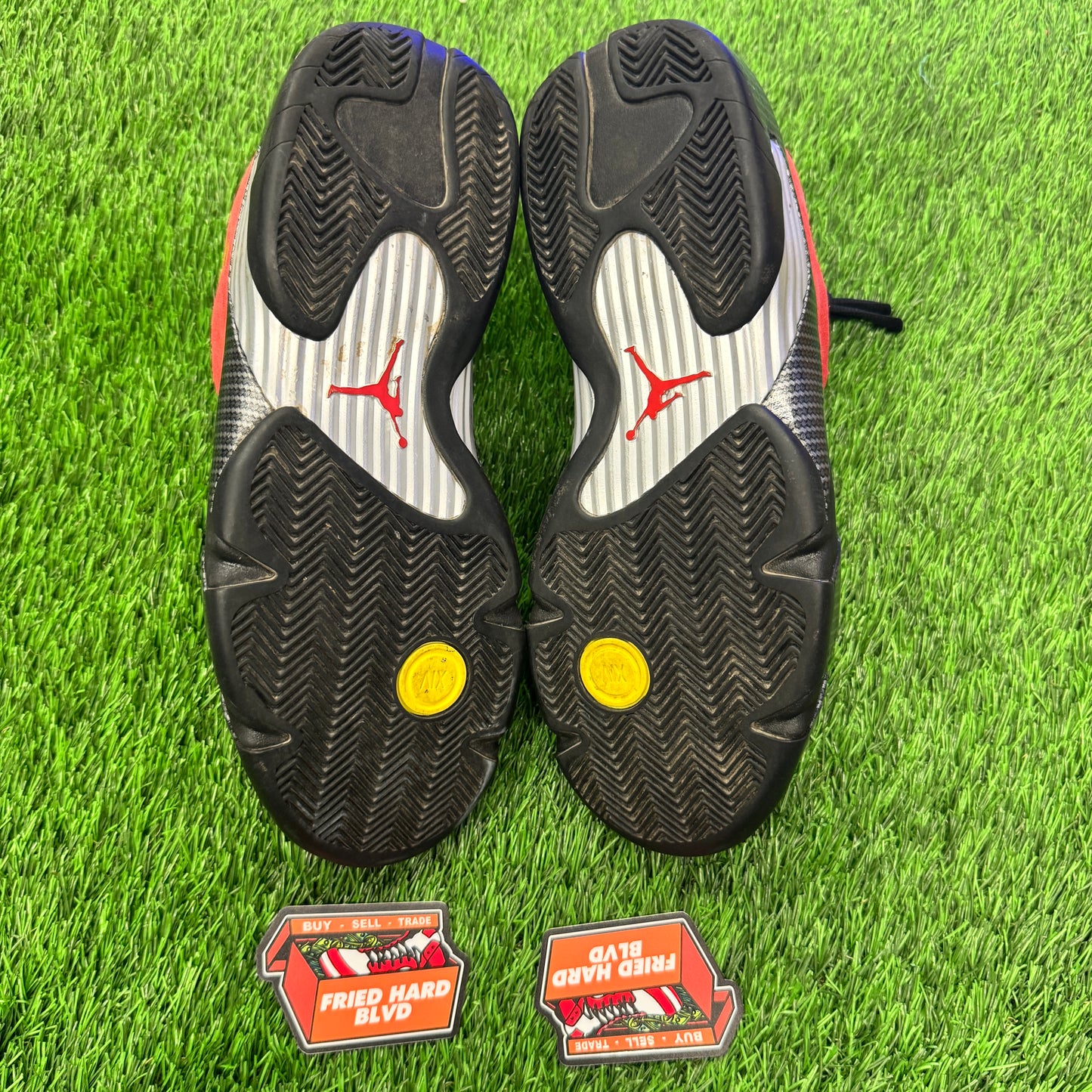 Jordan 14 Retro Ferrari (2025) SIZE 9.5M/11W