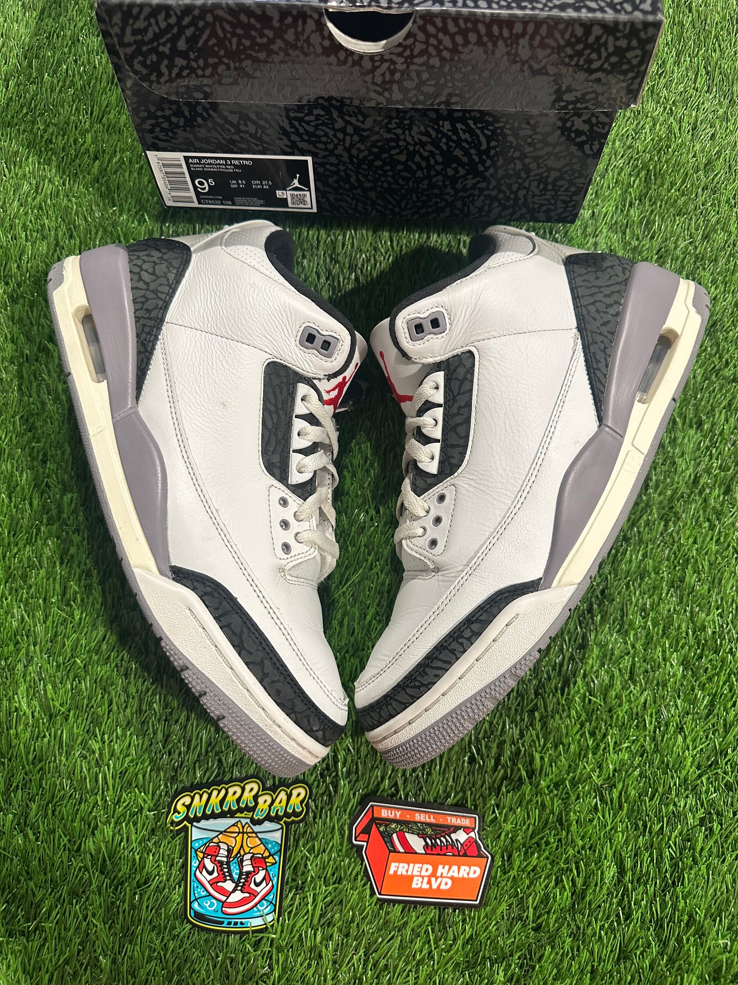 Jordan 3 Retro Cement Grey SIZE 9.5M/11W
