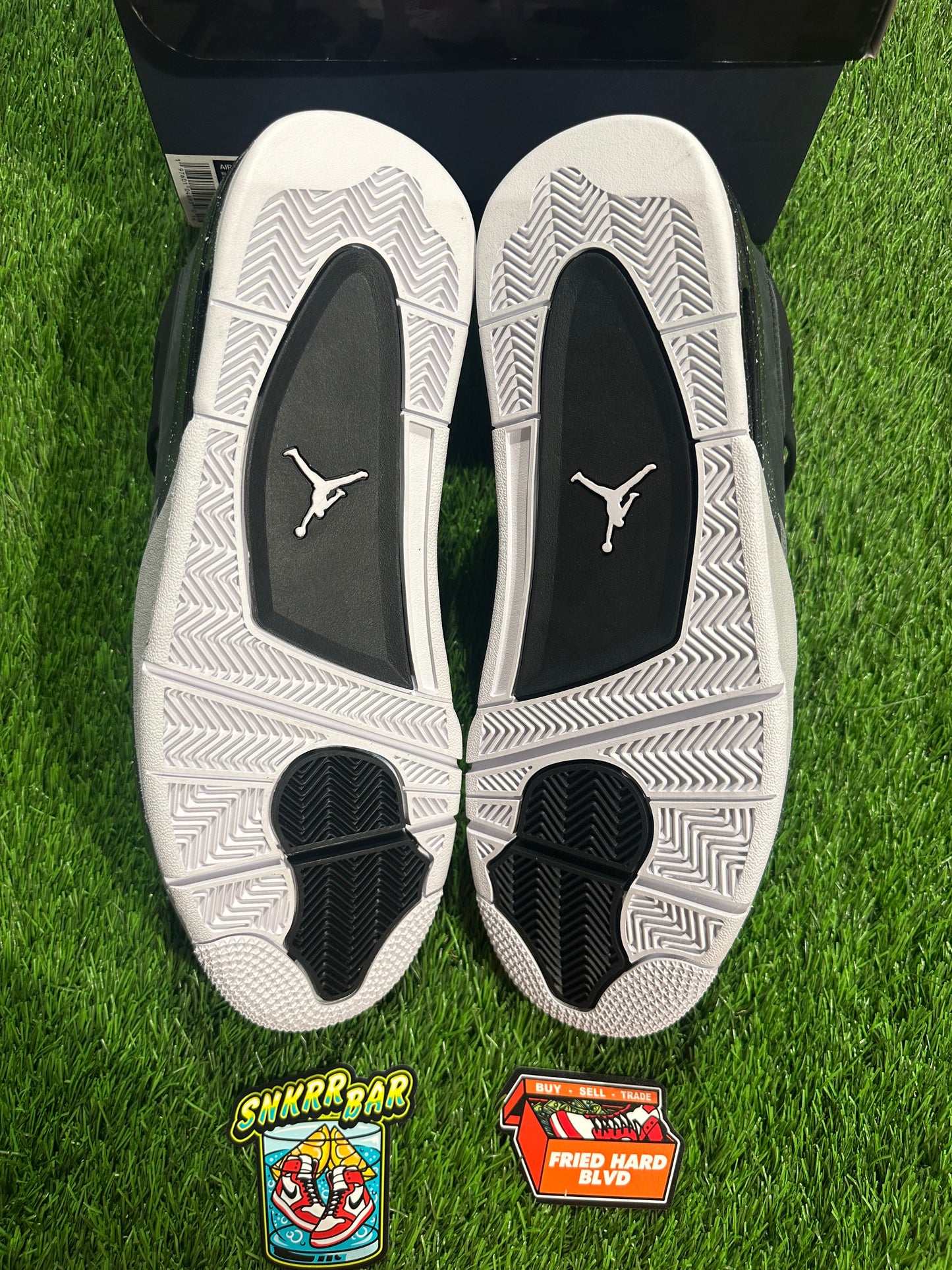 Jordan 4 Retro Fear (2024)