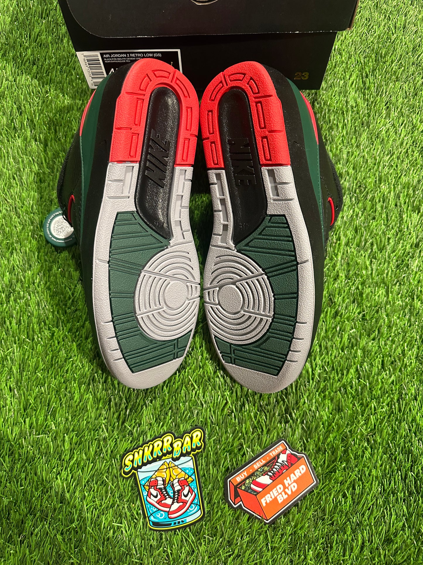 Jordan 2 Retro Low Christmas (GS)