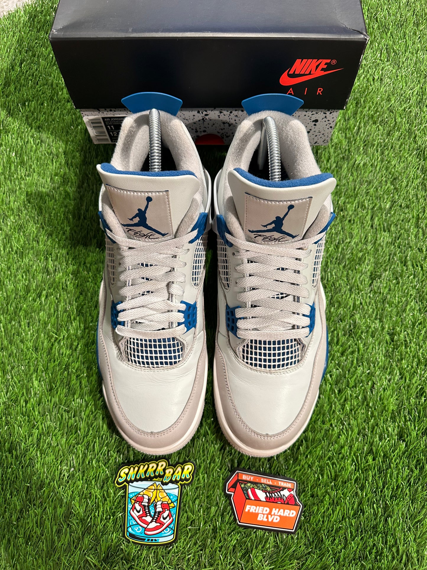 Jordan 4 Retro Military Blue (2024)