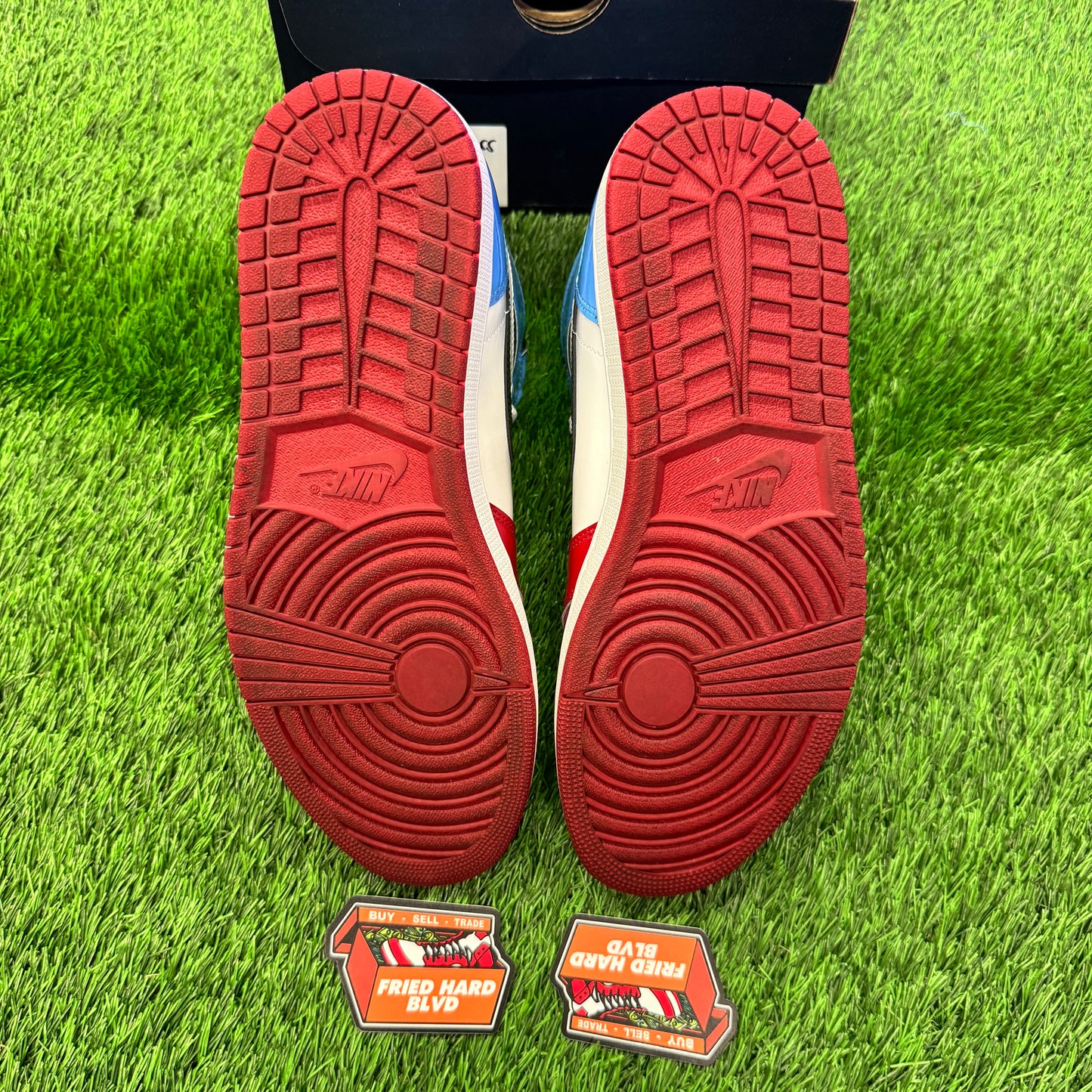 Jordan 1 Retro High Fearless UNC Chicago SIZE 11M/12.5W