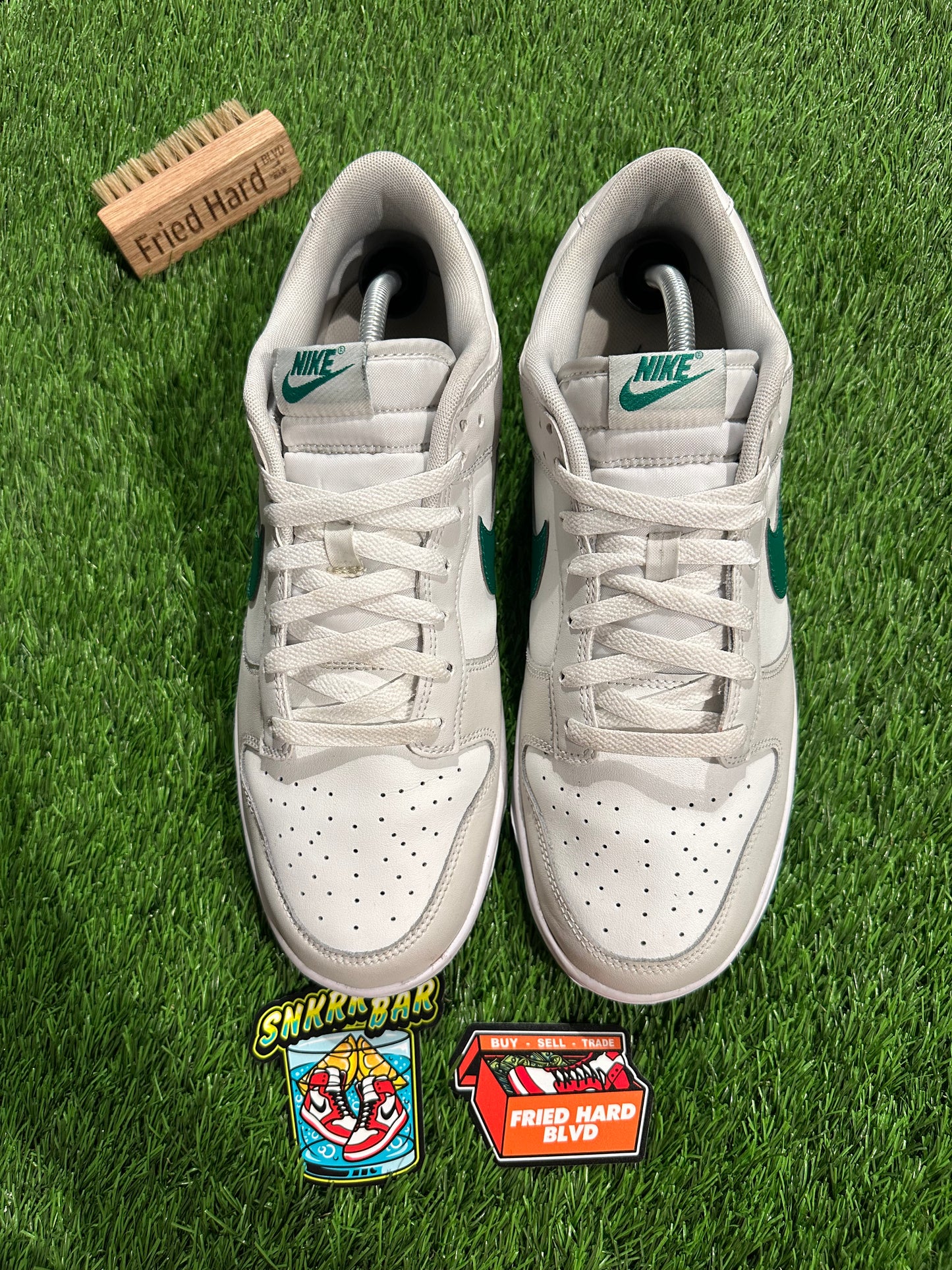 Nike Dunk Low Retro Summit White Malachite