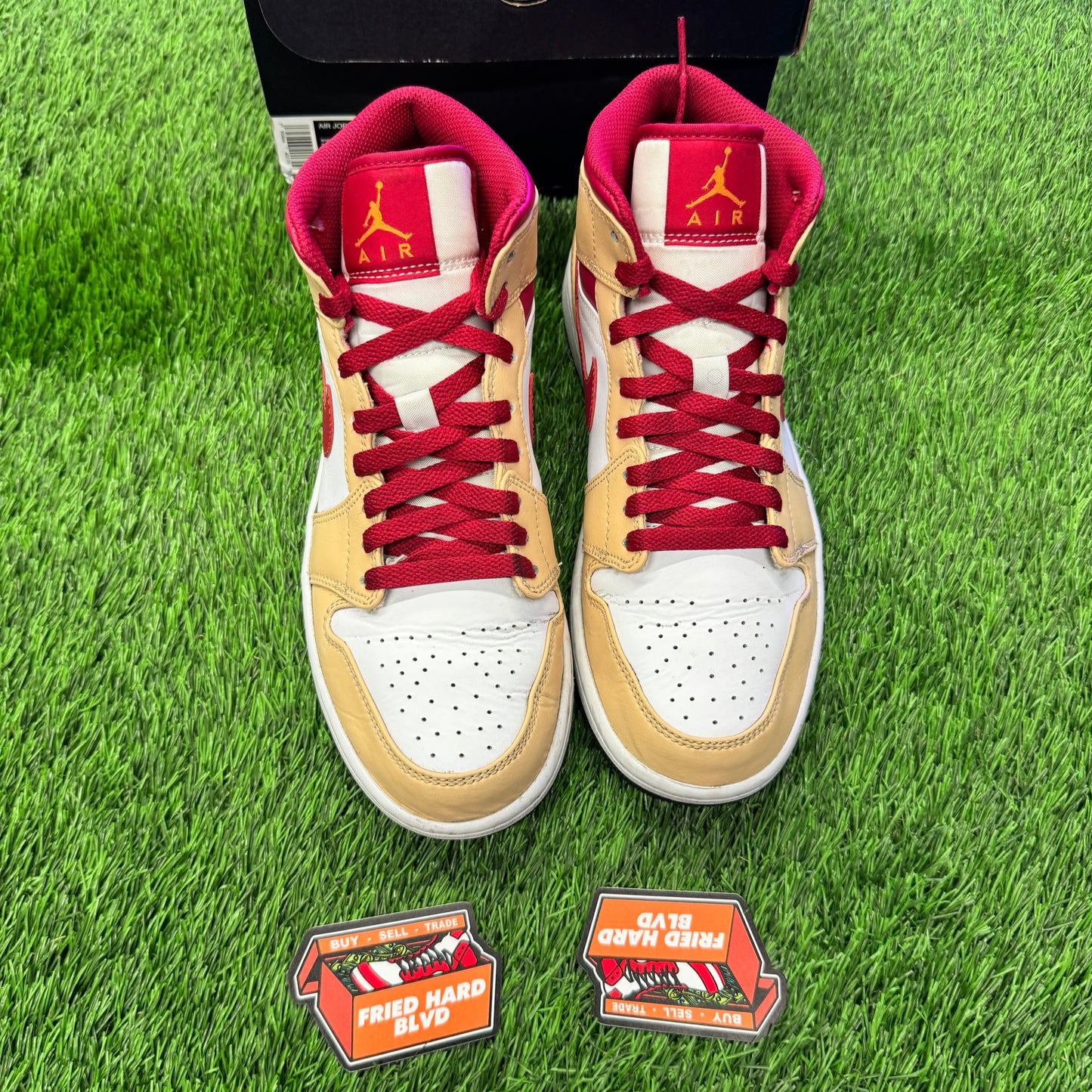 Jordan 1 Mid Light Curry Cardinal SIZE 8M/9.5W