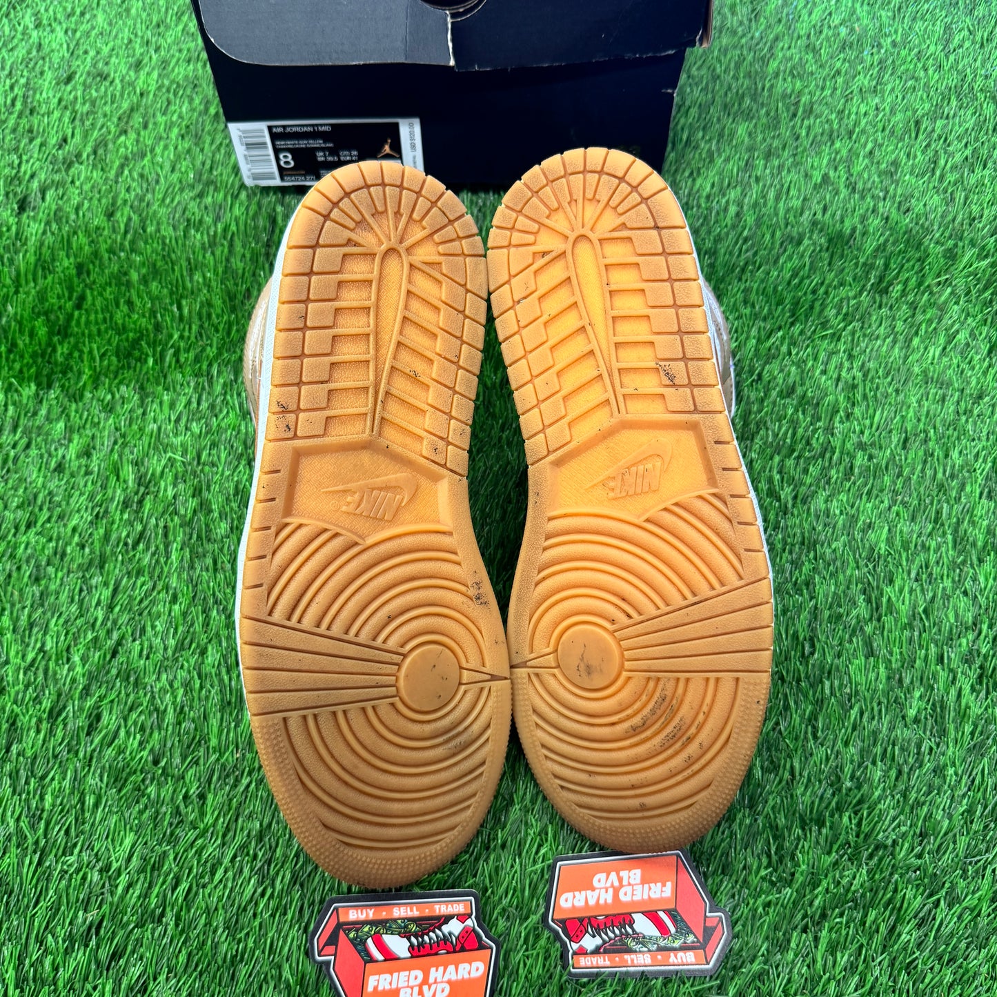 Jordan 1 Mid Tan Gum SIZE 8M/9.5W