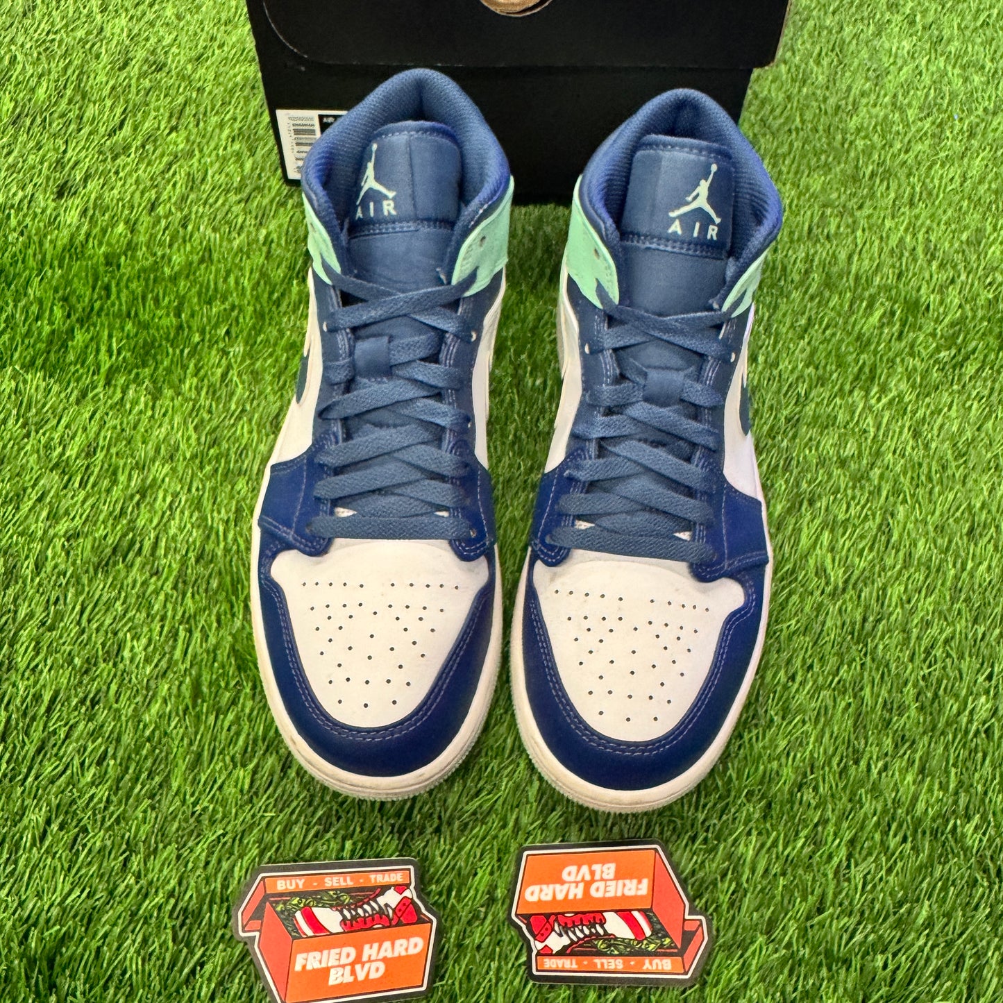 Jordan 1 Mid Mystic Navy Mint Foam SIZE 8M/9.5W