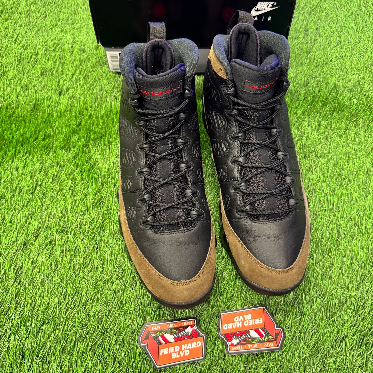 Jordan 9 Retro Olive (2024) SIZE 13M/14.5W