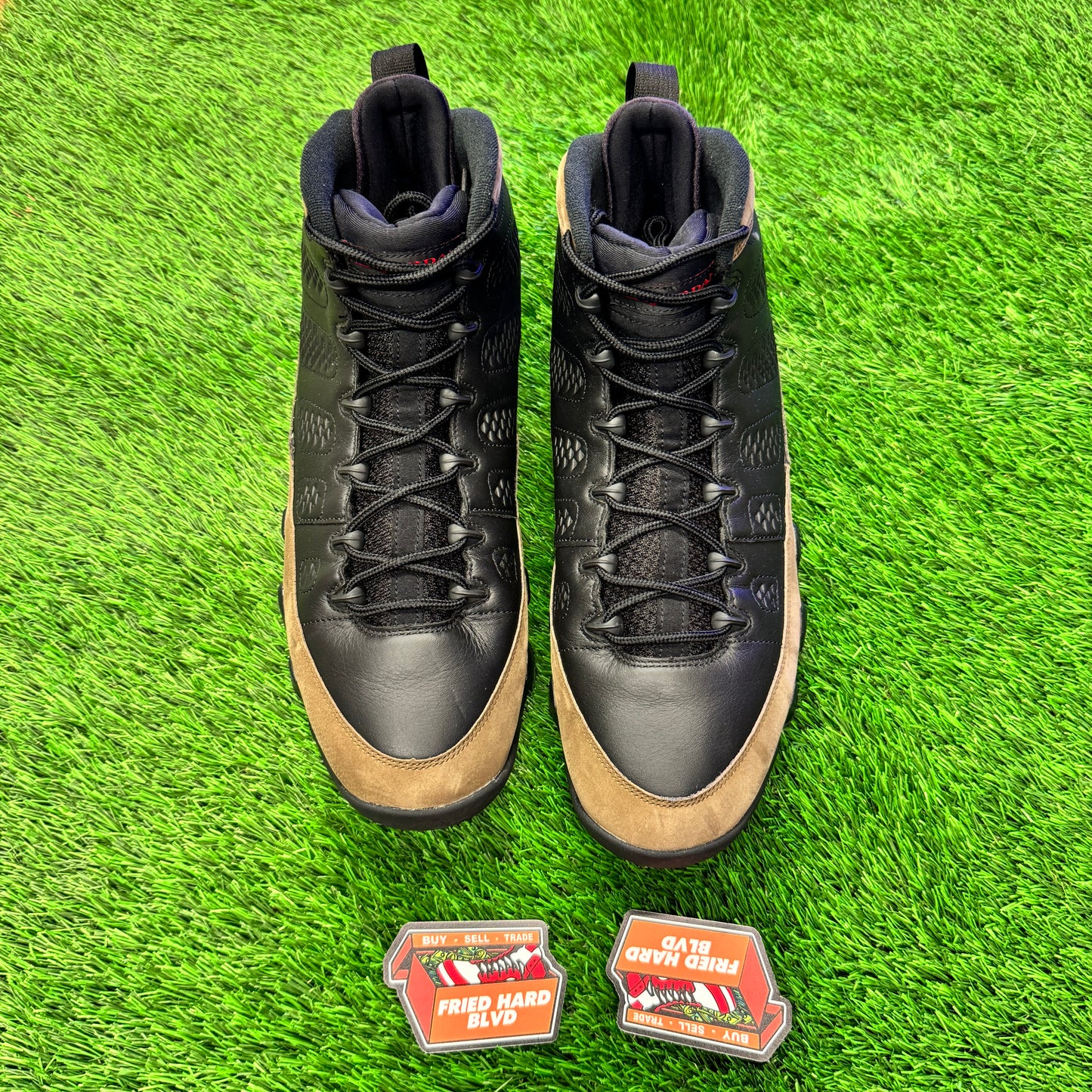 Jordan 9 Retro Olive (2024) SIZE 13M/14.5W