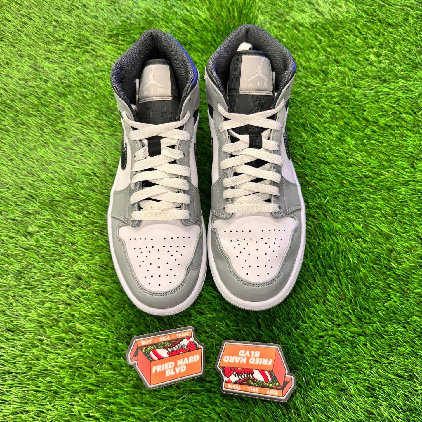 Jordan 1 Mid Light Smoke Grey Anthracite SIZE 8M/9.5W