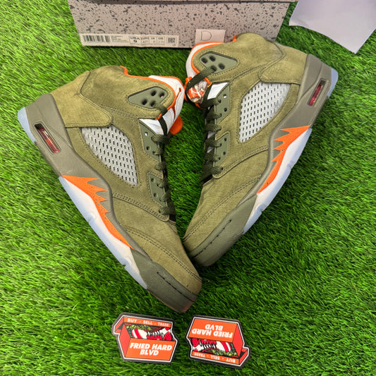 Jordan 5 Retro Olive (2024) SIZE 9M/10.5W