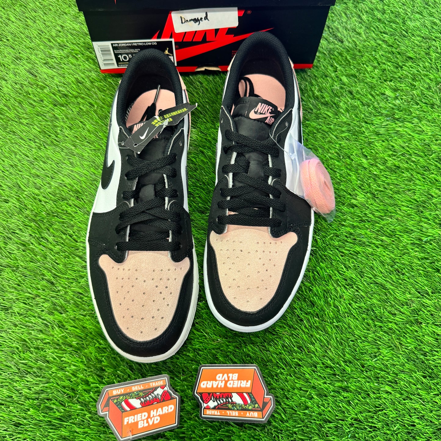 Jordan 1 Low OG Bleached Coral SIZE 10.5M/12W