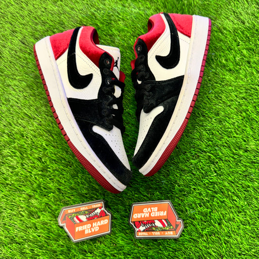 Jordan 1 Low SE Velvet Black Toe (Women's) SIZE 6Y/7.5W