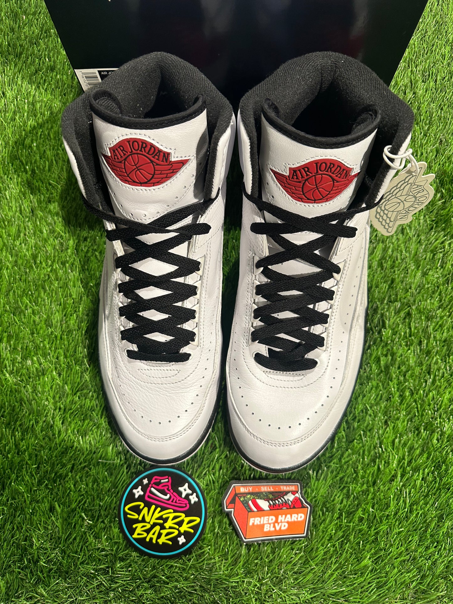Jordan 2 Retro OG Chicago (2022)