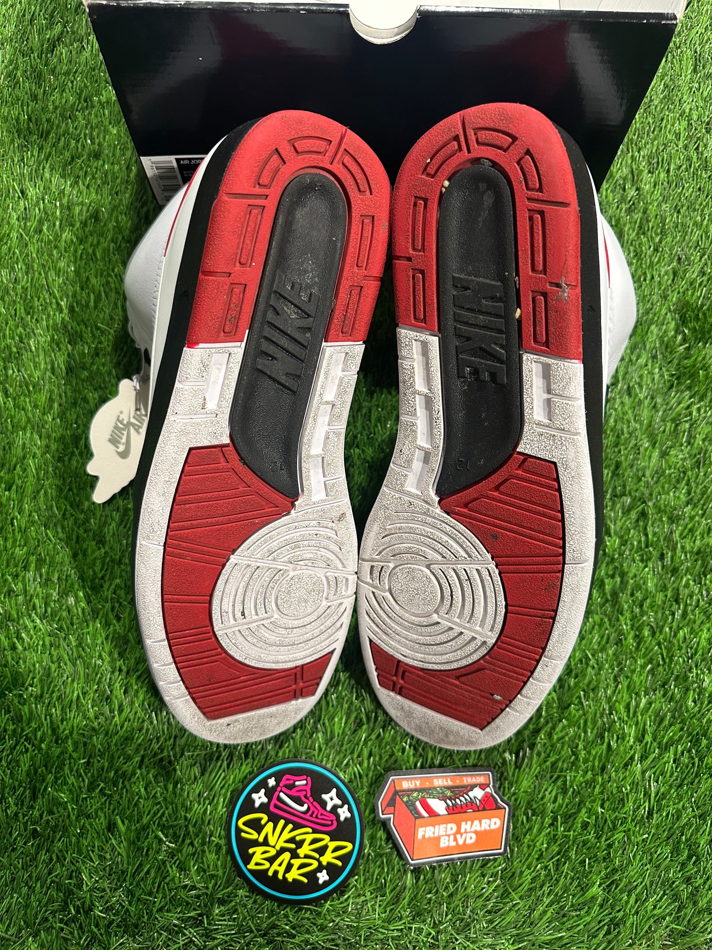 Jordan 2 Retro OG Chicago (2022)