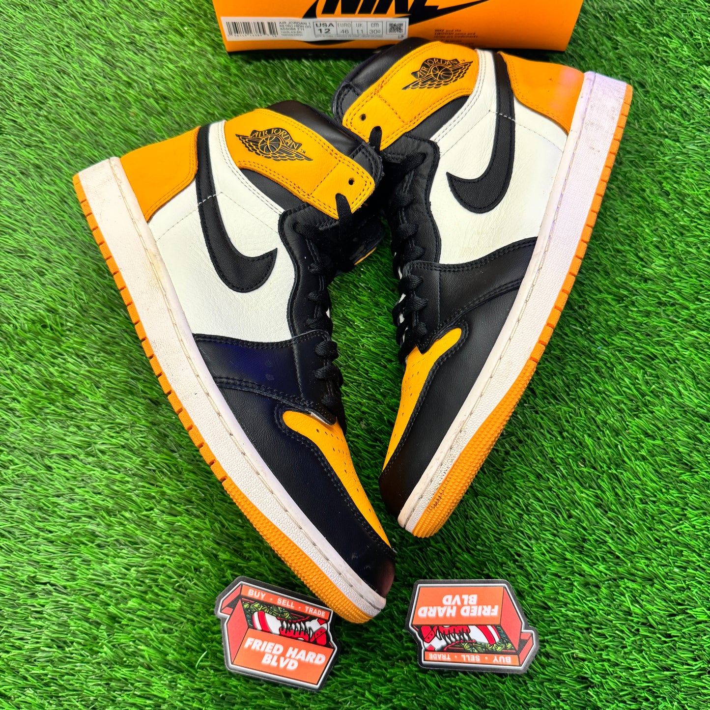 Jordan 1 Retro High OG Taxi SIZE 12M/13.5W