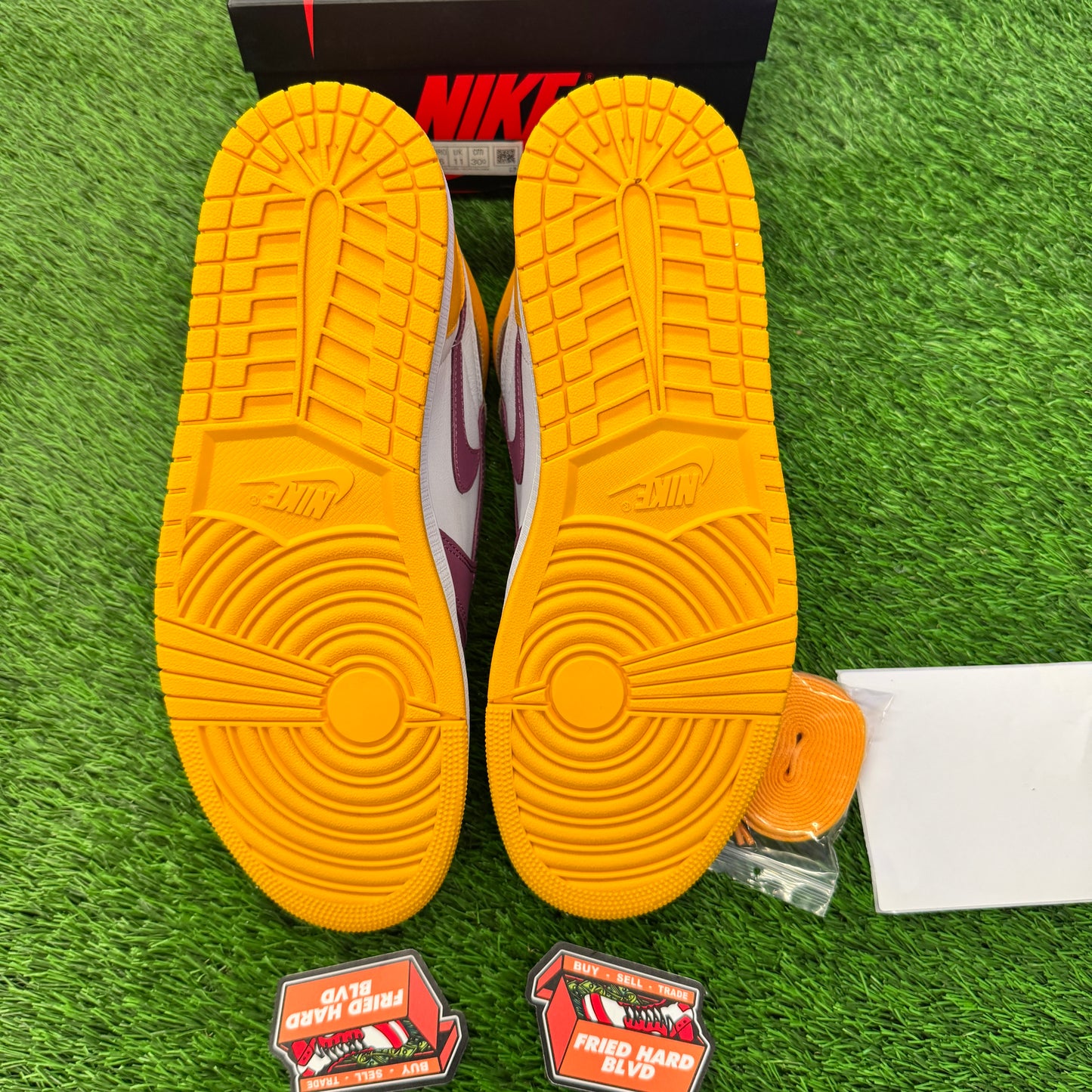 Jordan 1 Retro High OG Brotherhood SIZE 12M/13.5W