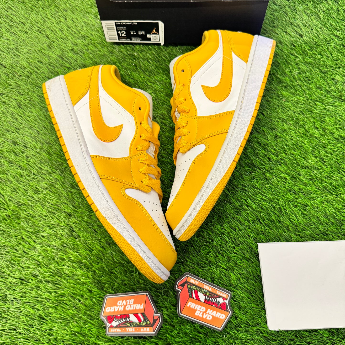 Jordan 1 Low Pollen SIZE 12M/13.5W