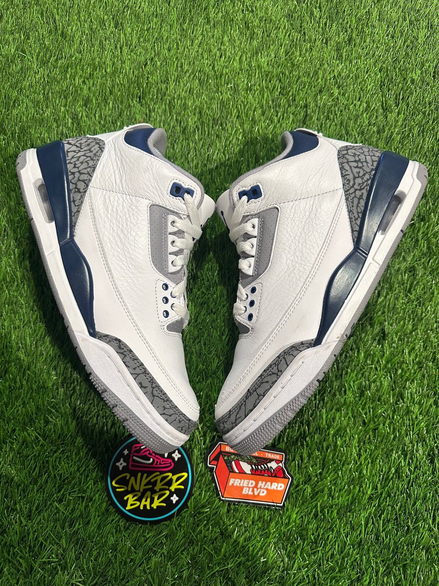 Jordan 3 Retro Midnight Navy SIZE 8M/9.5W