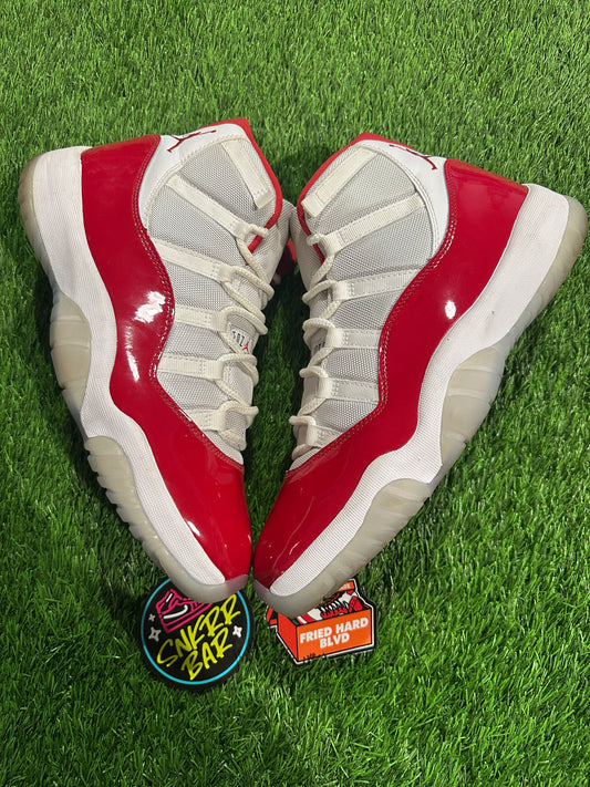 Jordan 11 Retro Cherry (2022)