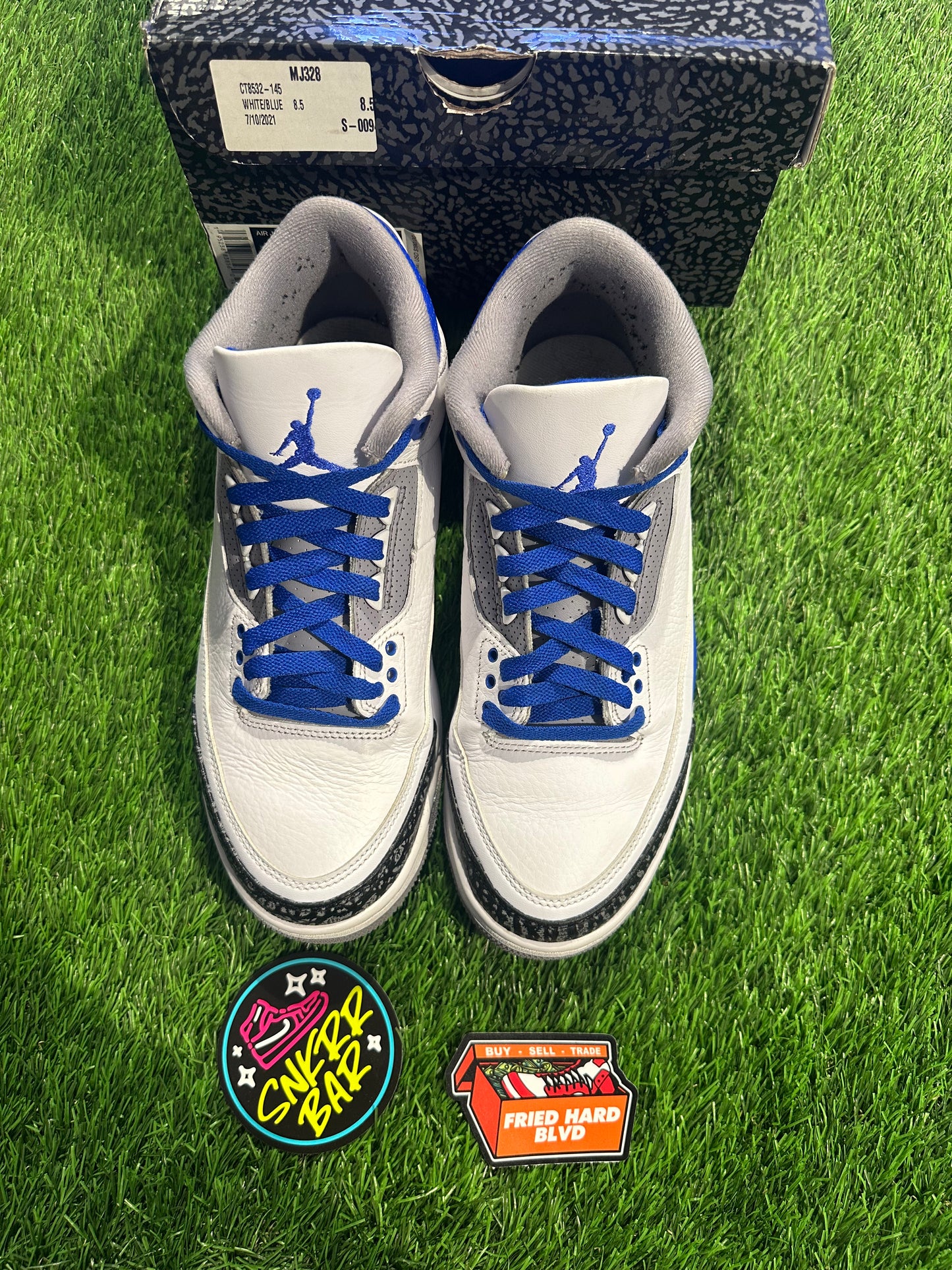 Jordan 3 Retro Racer Blue SIZE 10.5M/12W